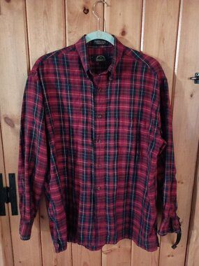 BD Baggies red [;aid English Twill med. shirt